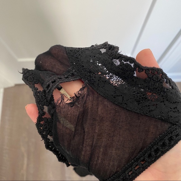 Black lace mini dress - Picture 5 of 8